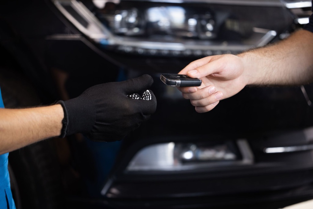 Why Austin-Area Drivers Trust Alpha Roadside for Fast, Damage-Free Lockout Service